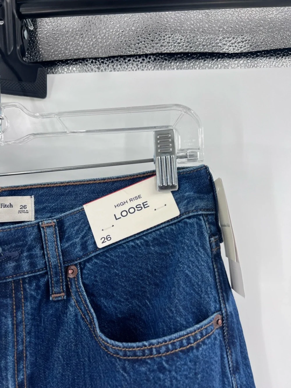 Abercrombie & Fitch high-rise loose jeans, size 26 - Picture 5 of 10